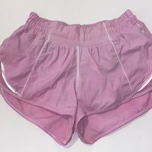 RARE PALE BABY PINK LULULEMON HOTTY HOTS LOW RISE 2.5